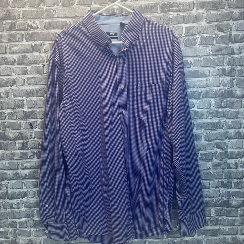 IZOD Men’s shirt